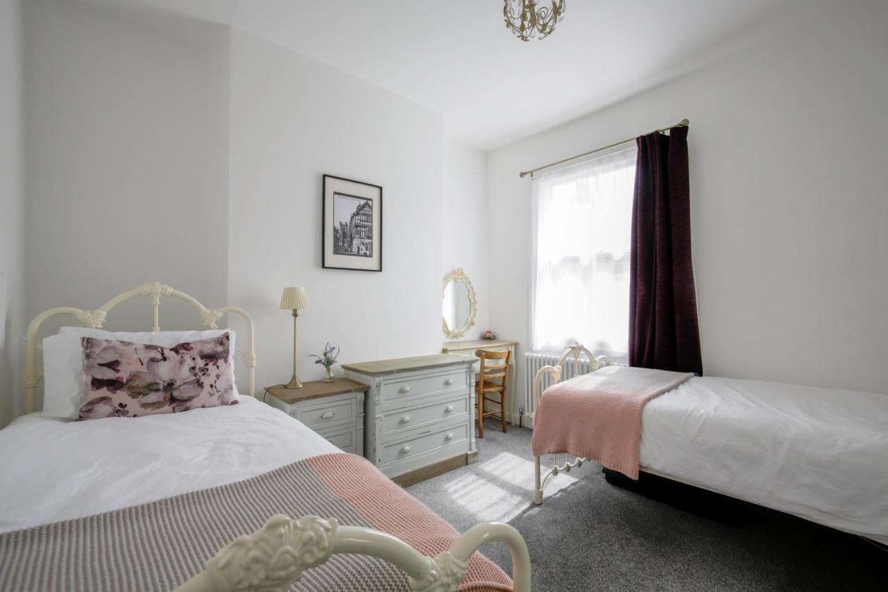 Chester Stays - Lovely 2 Bedroom House In The Heart Of Chester Zewnętrze zdjęcie